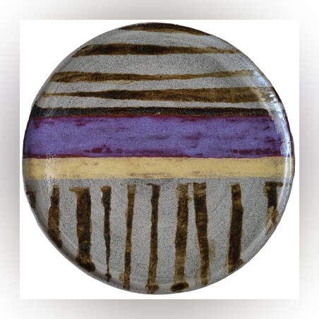 צלחת הגשה בעיצוב יחודי­ סגול צהוב אפור פסים לרוחב