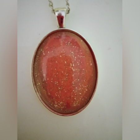 עדליון מתכת וזכוכית אובלי  זכוכית אדומה עם נצנוצי זהב