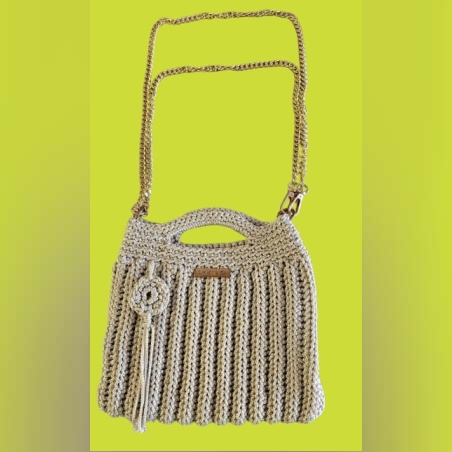 תיק סריגה מחוט עבה בצבע אפור