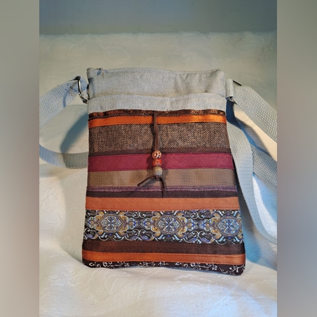 תיק מעוצב מבד כותנה בגווני אדמה