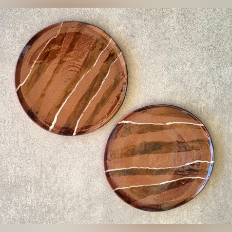 זוג צלחות פסים חומים