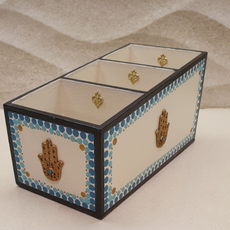 קופסה מעץ לשלטים