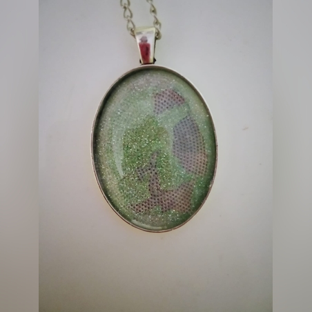 עדליון מתכת וזכוכית אובלי  זכוכית ירוקה עם נצנוצי זהב