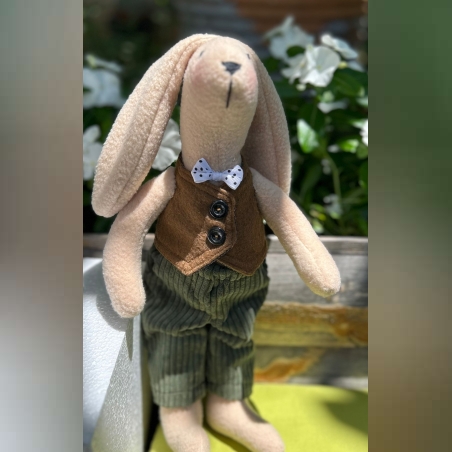 בובת נאבי ארנבי חתן תפורה בעבודת יד