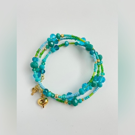 צמיד ספירלה מיוחד עשוי מאבני קריסטל ואבני חן