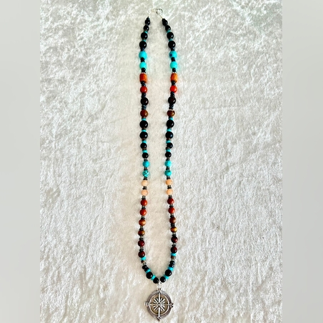 שרשרת לגבר מחרוזים עם תליון