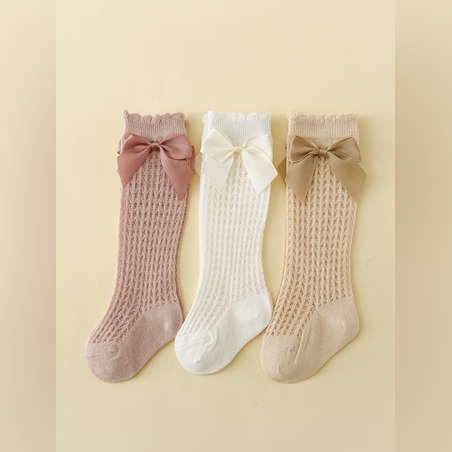 גרב חצי מושלמת במגוון צבעים