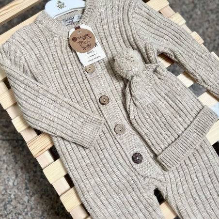 סט אוברול סרוג וכובע חורפי  - בז׳