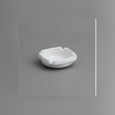 מאפרה מרובעת 9.5 מלמין לבן