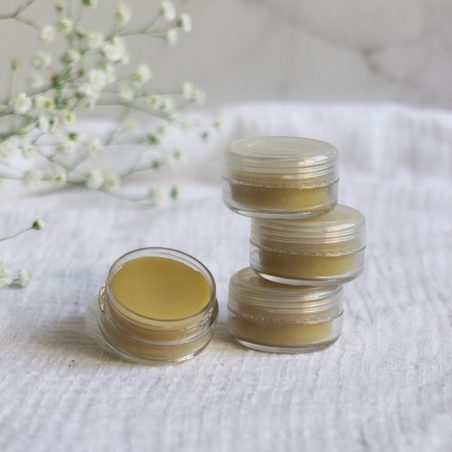 שפתון לחות טבעי