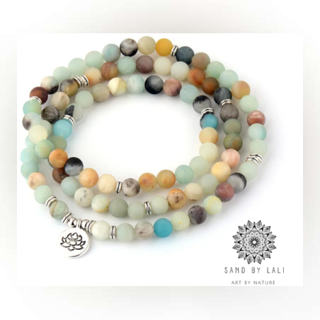 צמיד מאלת תפילה בעבודת יד עם אבני אמזונייט טבעיות