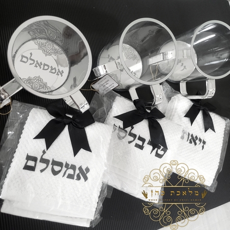 נטלה אקרילית ממותגת עם חריטה אישית