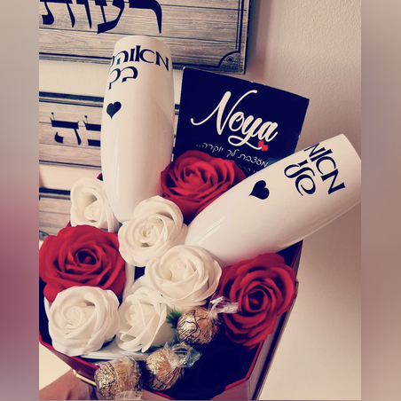 מארז דגם LOVE