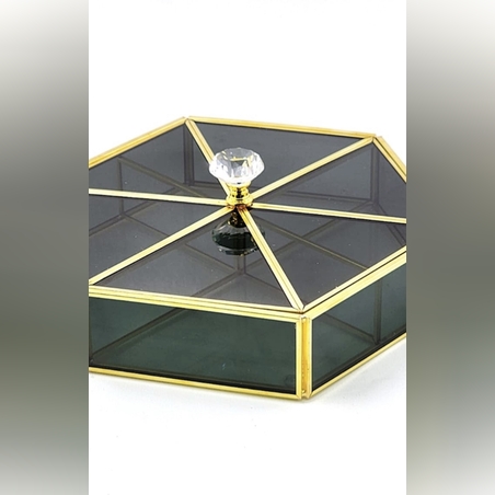 קופסא זכוכית