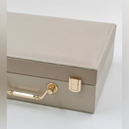 קופסת תכשיטים