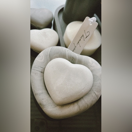 פמוט דגם לב עם מכסה