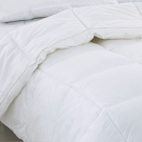 שמיכת פוך זוגית אנטי אלרגית-בתחושה פלומתית 100% כותנה פרקל במלוי הולופייבר פלומטי 200/220