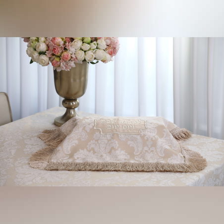 כיסוי חלות לשבת ויום טוב הודיה