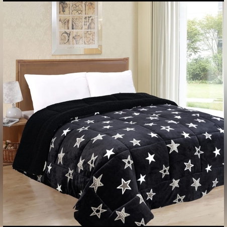 שמיכת חורף מודפסת במילוי פוך סינטטי דגם כוכבים שחור 150/200