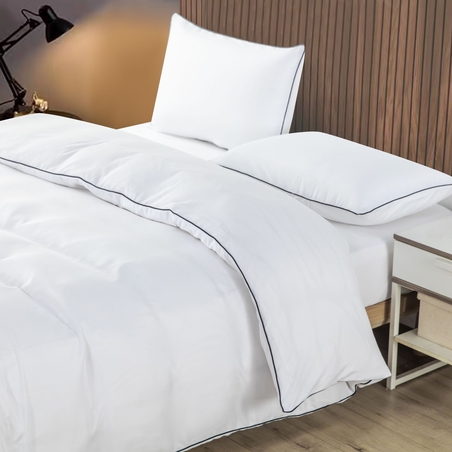 סט מצעים למיטה זוגית לבן פס שחור 160/200