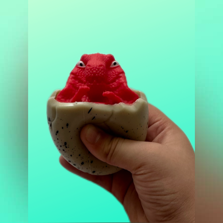 דינוזאור מוציא פנים