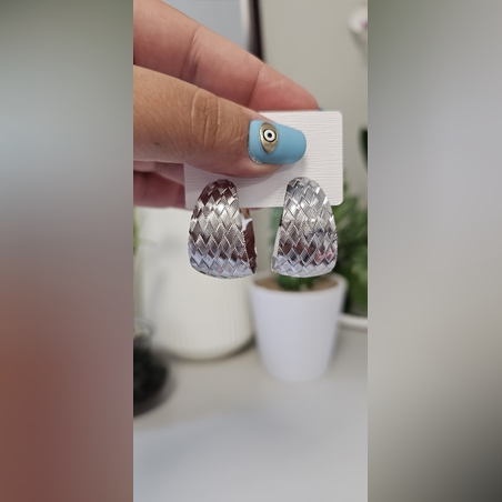 עגיל מעוין כסוף