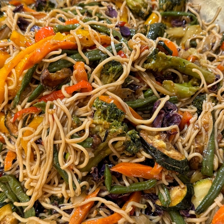 Stir-fried Asian noodles and vegetables