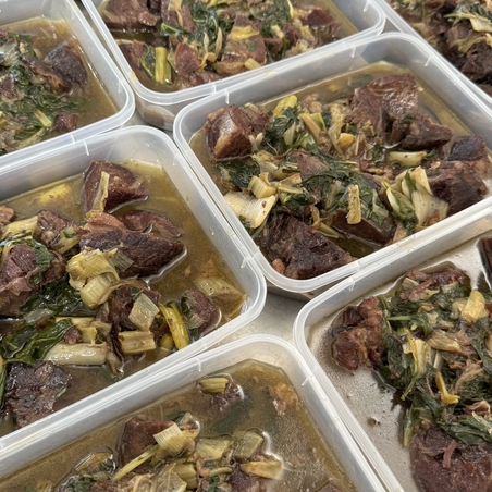 Beef head with leeks and chard