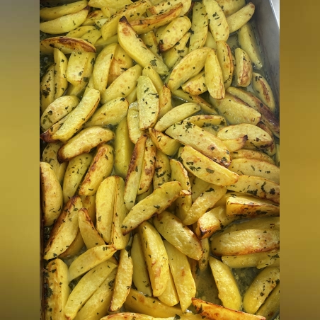 Oven-baked potato boats