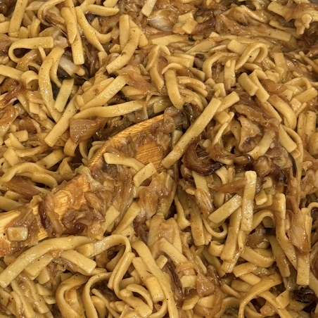 BABIWS NOODELS WITH CABEGE