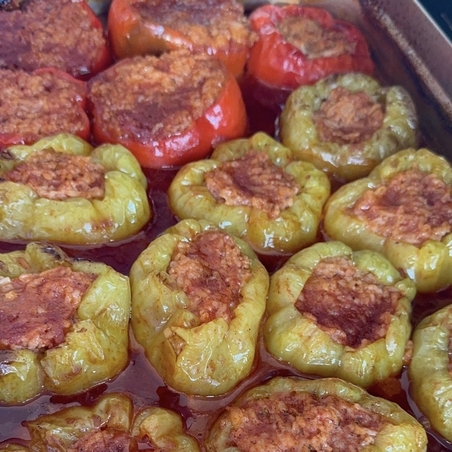 Pepper stuffed with red rice