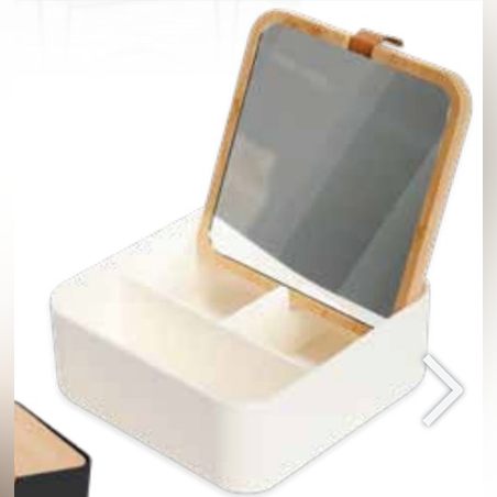 קופסת תכשיטים ממותגת עם מראה