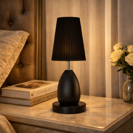 מנורת שולחן שחורה יוקרתית – מנורת לילה