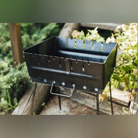 מנגל פחמים עם רגליים ל 6 שיפודים נפתח עם תיק