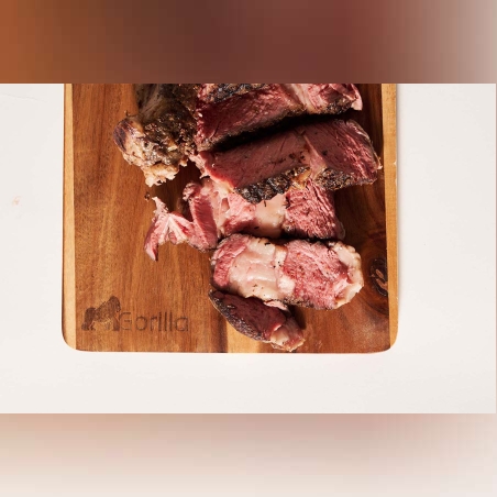 קרש הגשה מהודר עשוי עץ שיטה חזק במיוחד, בגודל 24x45x1.5 ס