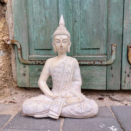 פסל בודהה יושב בתנוחת מדיטציה