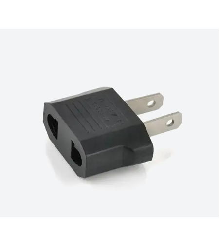 מעביר תקע דו פיני ישראלי לשקע אמריקאי