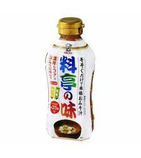 Miso sauce with fish and seaweed