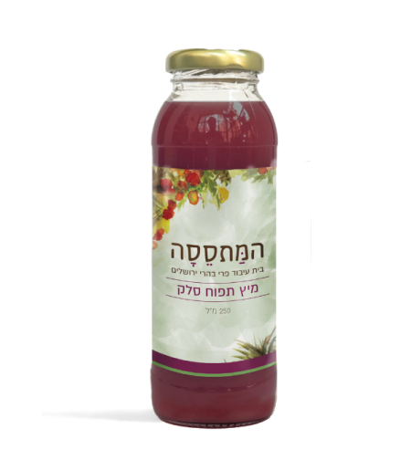 מיץ טבעי המתססה תפוח סלק