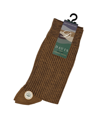 גרב כותנה איכותית בדיגום ריבס בצבע קאמל, דגם 139.