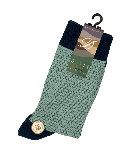 גרב כותנה איכותית בדיגום כוורת עדין בצבע תכלת, דגם414.