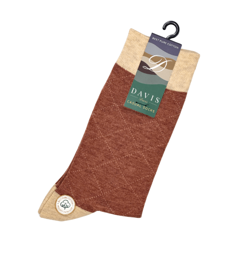 גרב כותנה איכותית בדיגום מעויינים עדין בצבעים חום כתמתם ושמנת, דגם 412