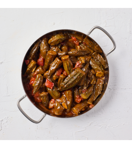 במיה ברוטב עגבניות ופלפלים