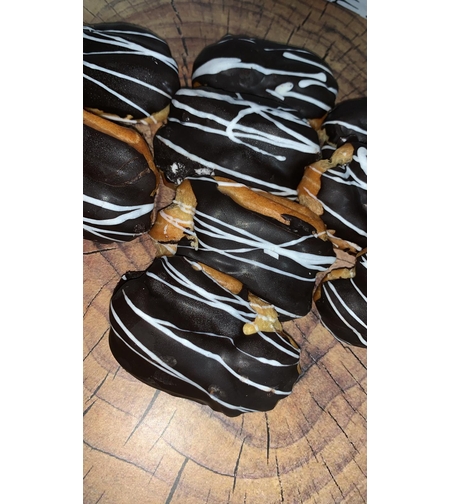 פחזניות בציפוי גנאש שוקולד-חלבי