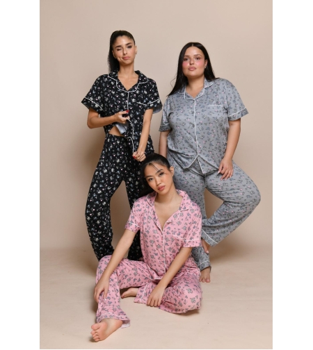פיג'מה LAMBADA מכופתרת פרחים S-XL נשים (ורוד/אפור/שחור/לבן)
