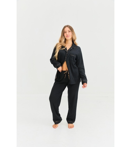 פיג'מה מעבר מכופתרת INTIMA נשים S-XXL שחור מנומר