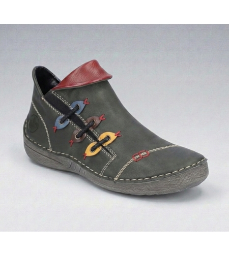 נעל הליכה 3/4 דגם נויה מבית ריקר לנשים 72581-54