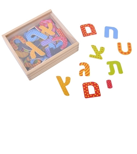 מגנטים אותיות 54 יח' PIT