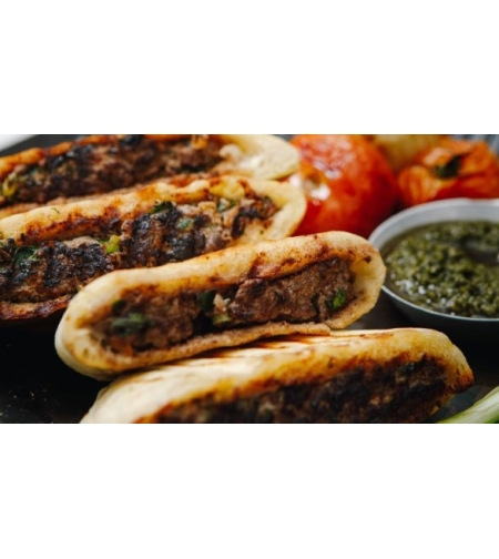 2 מיני פיתה עראיס עם בקר טחון