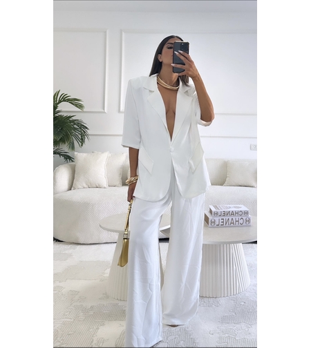 חליפה אובר סייז- לבן